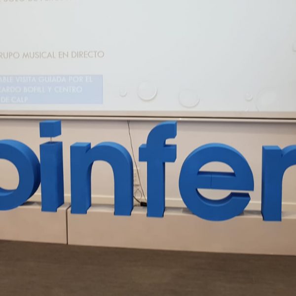 Letras corporeas en Valencia