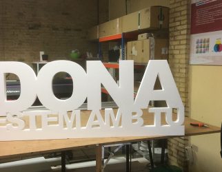 Letras corporeas en Valencia