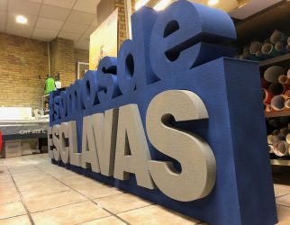 Letras corporeas en Valencia